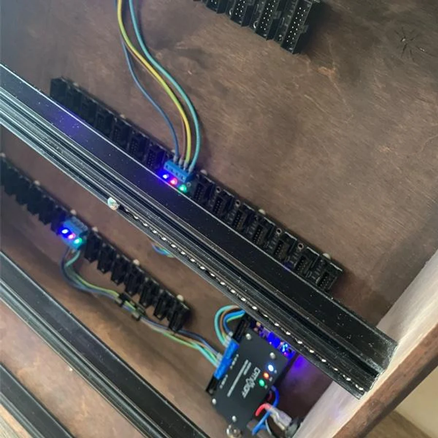 2ec0e127-c6a9-4d2b-9006-8859ba67b808-catbox9u84hp-04.jpg
